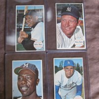 1964 Topps Giants Baseball cards (four)