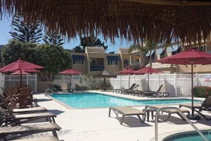 Sand Pebbles Resort